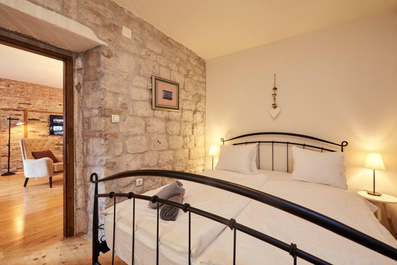 Apartment Capo Residence - Old Town - Parking Trogir Exteriör bild